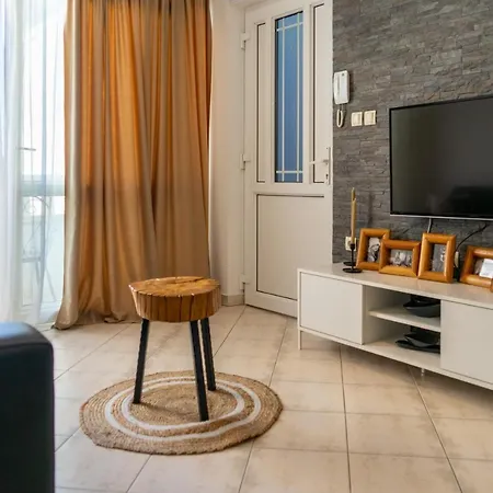 Modern Mejasi Apartmán